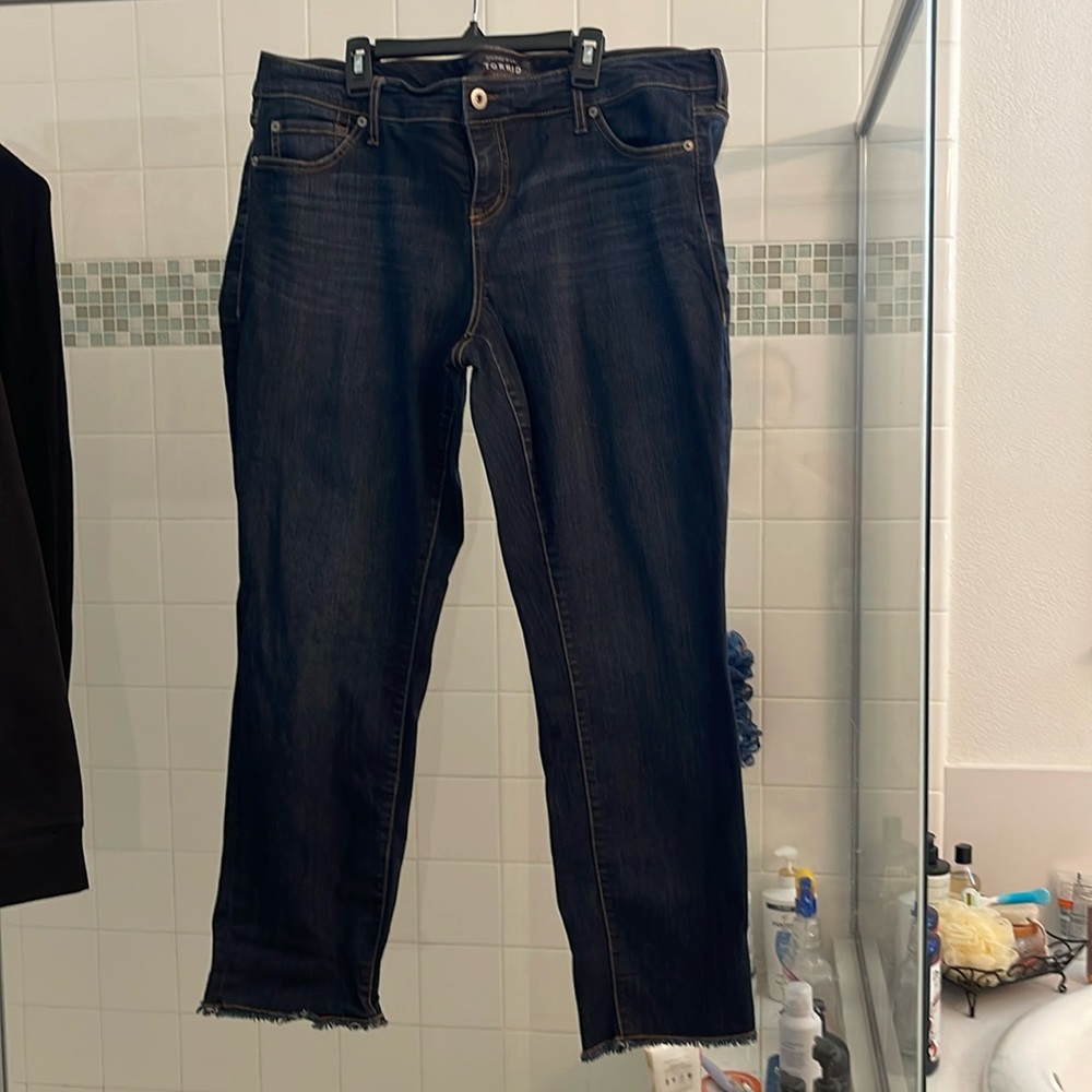 Torrid size 14 frayed edge ankle pants